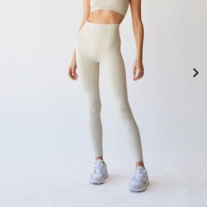 SET ACTIVE SculptFlex Leggings NEW